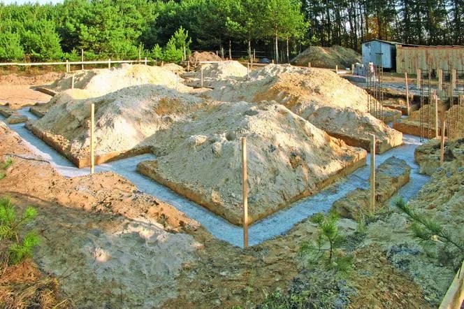 Co potrzebne geodecie do wytyczenia domu – uniknij błędów i kosztów
