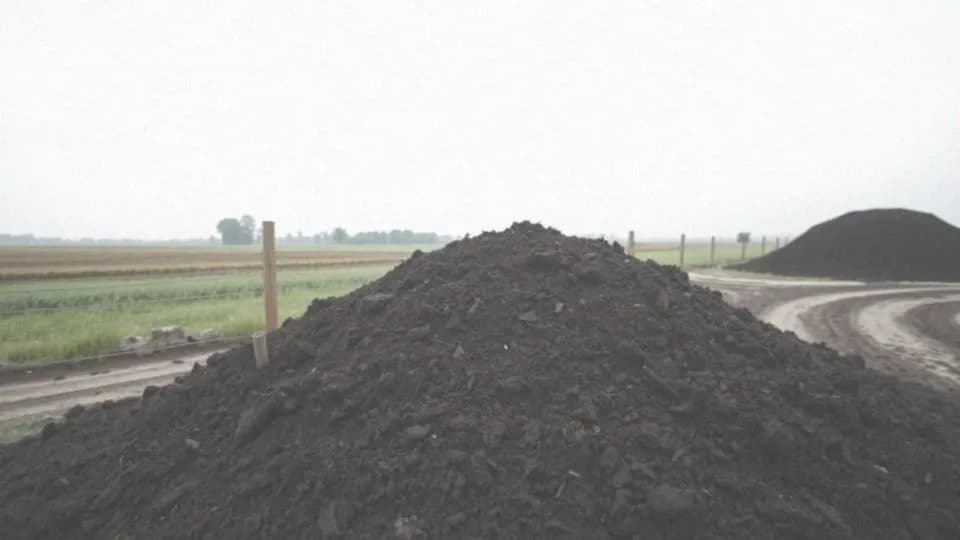 Ile taczek potrzeba na tonę ziemi? Oblicz to łatwo i szybko