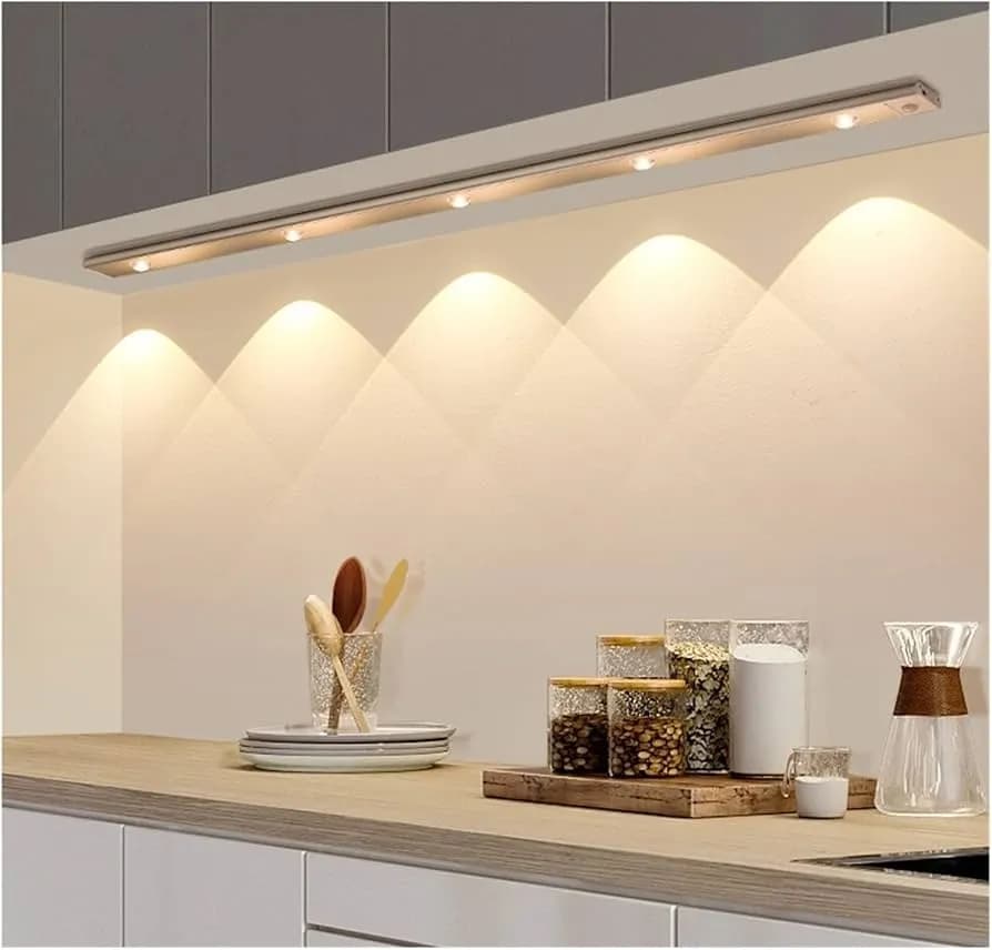 Oświetlenie pod szafki kuchenne z czujnikiem ruchu: Praktyczny wybór