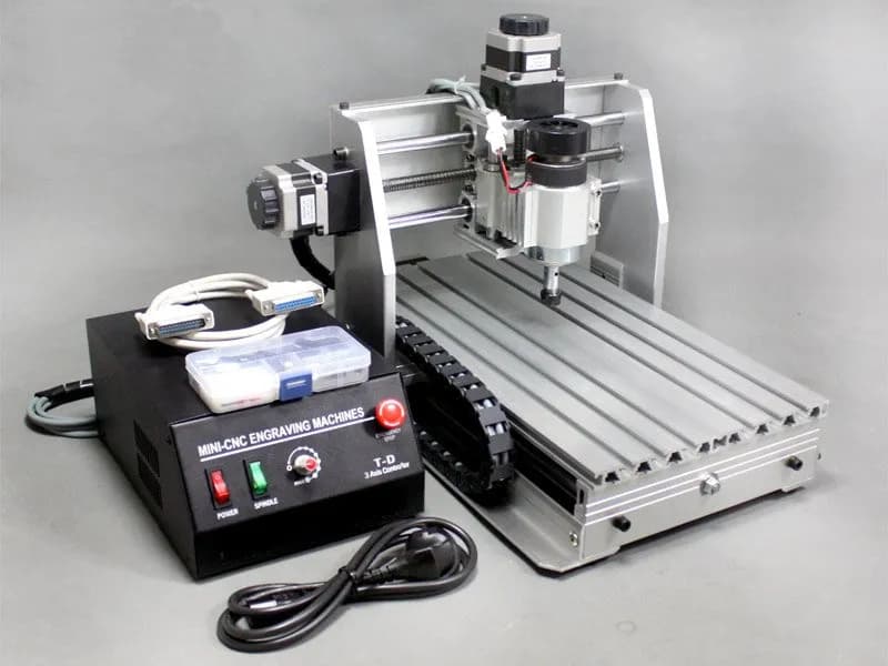 Odkryj wszechstronne zastosowania mini frezarek CNC do obróbki drewna, plastiku i metalu