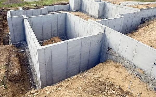 Jak wzmocnić fundamenty domu - skuteczne metody i praktyczne wskazówki