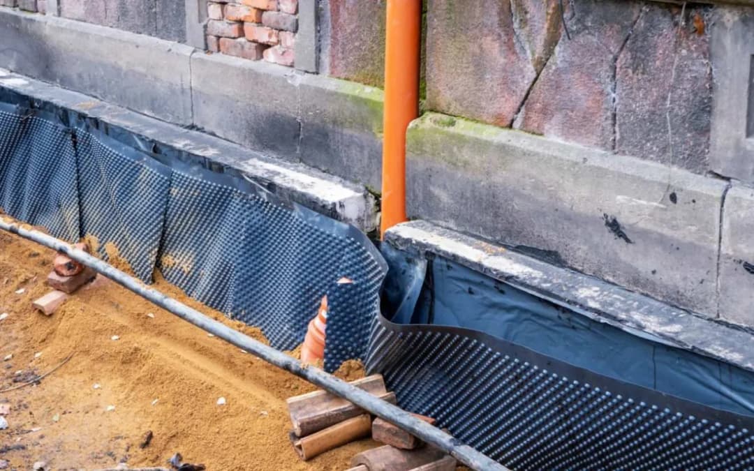 Jak skutecznie ocieplić fundament starego domu? Krok po kroku do energooszczędnego budynku