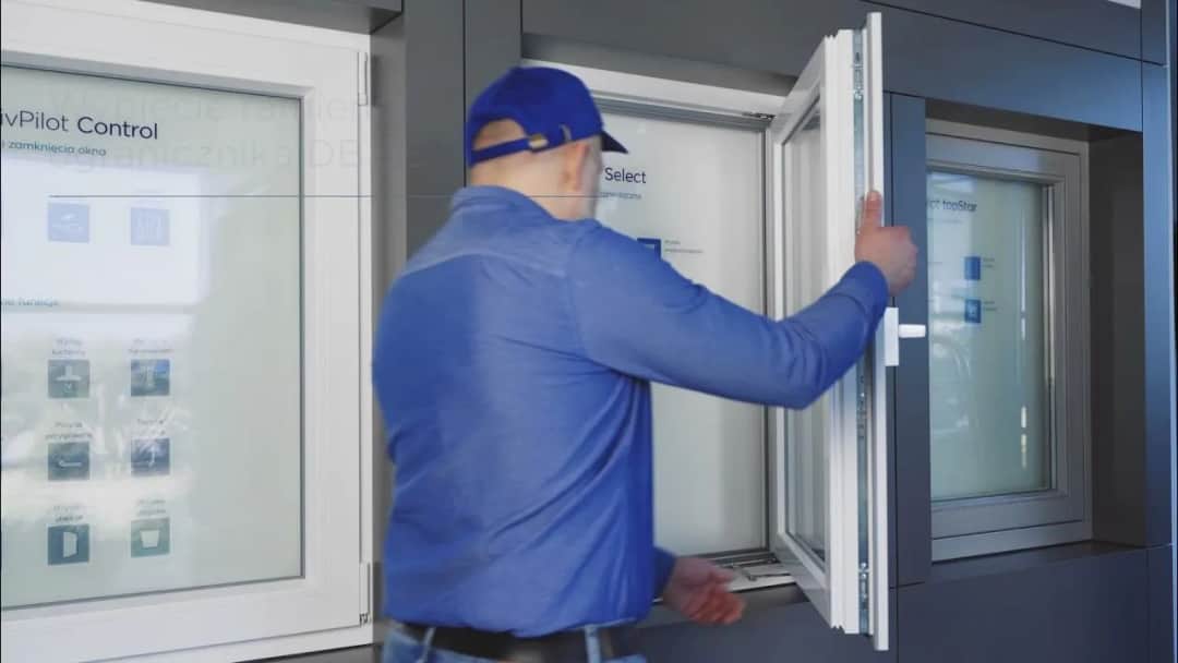 Jak wyjąć okno z ramy bez uszkodzenia ściany i frustracji