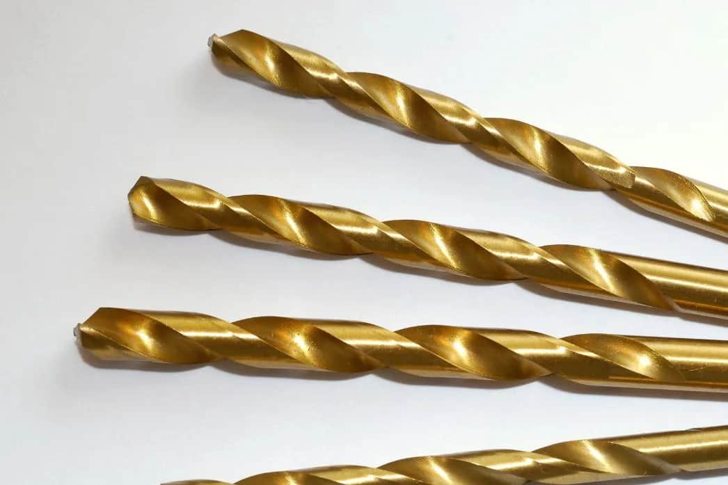 Wiertła tytanowe czy kobaltowe? Kluczowe różnice i wybór