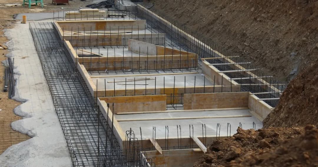 Czy warto izolować fundamenty od wewnątrz: wszystkie za i przeciw