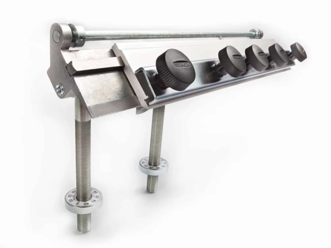 Najlepsze przyrządy do ostrzenia noży kuchennych - kompletny przegląd typów ostrzałek